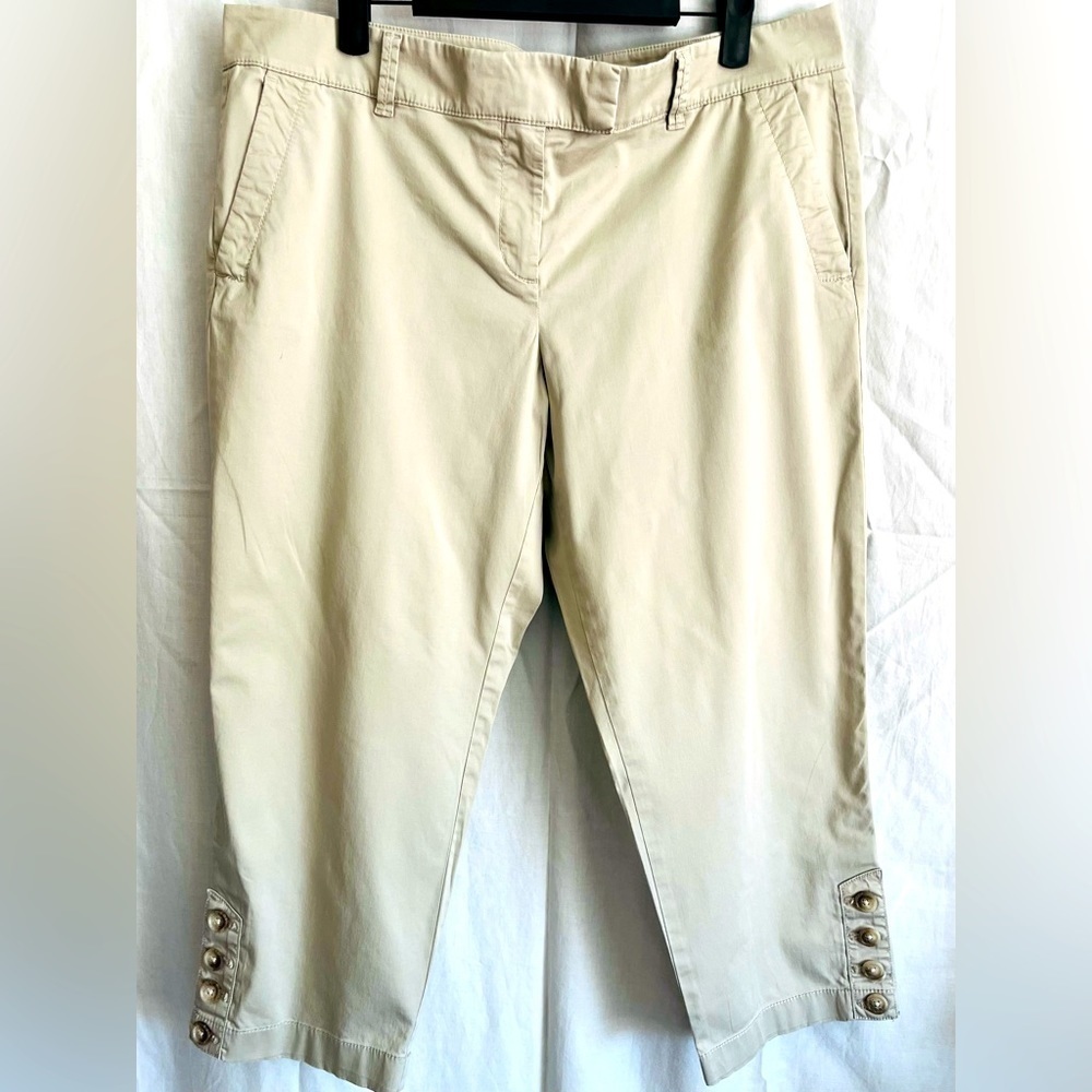 Ann Taylor Beige Capri Cropped Pants 12P Petite Midrise Cuffed Stretch